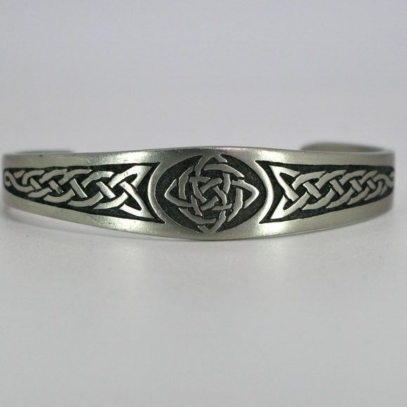 Unisex Pewter Celtic Knot Bracelet - Picture 4 of 6